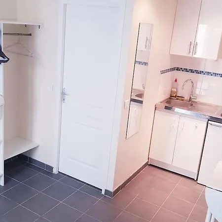 Apartmán Near Eiffel Tower - *